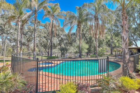 Two Rivers Motel - Accommodation Bookings 4