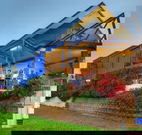 Tropixx Motel  Restaurant - Accommodation Bookings