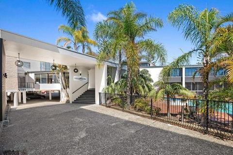 Palm Court Motor Inn - Accommodation Bookings 0