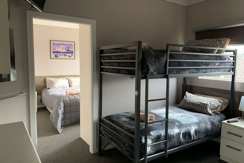 Aalberg Chalet - Accommodation Bookings 5