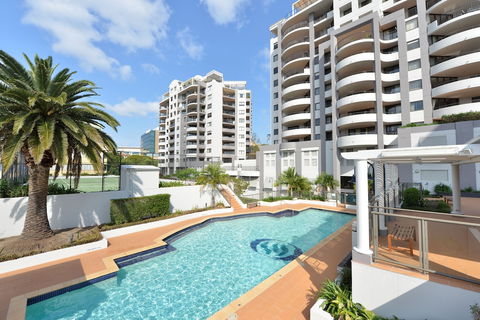 The Oasis Apartments - Accommodation Bookings 3