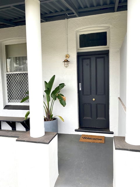 The Clifton & Grittleton Lodge - Accommodation Bookings 2