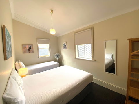 The Clifton & Grittleton Lodge - Accommodation Bookings 6