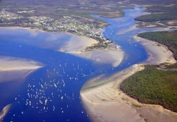 Dolphin Waters Tin Can Bay - Accommodation Bookings 0
