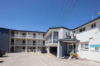 Ocean Front At The Entrance - Accommodation Bookings 1