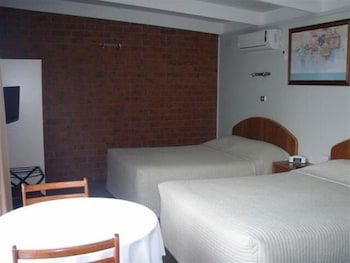 Abbotswood Motor Inn - Accommodation Bookings 6