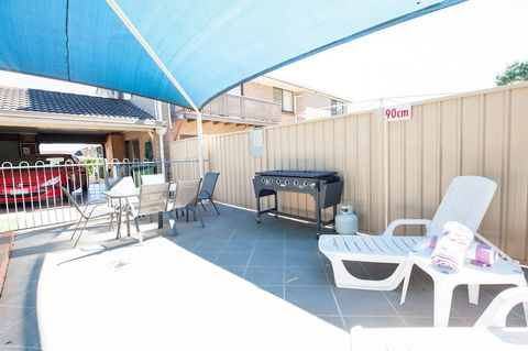 Jacaranda Place Motor Inn - Accommodation Bookings 3