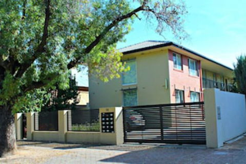 Adelaide DressCircle Apartments Childers Street - Accommodation Bookings 0
