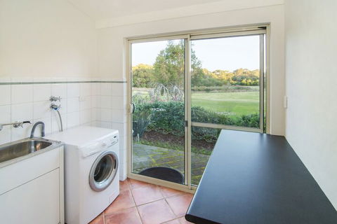 Acacia Chalets - Accommodation Bookings 3