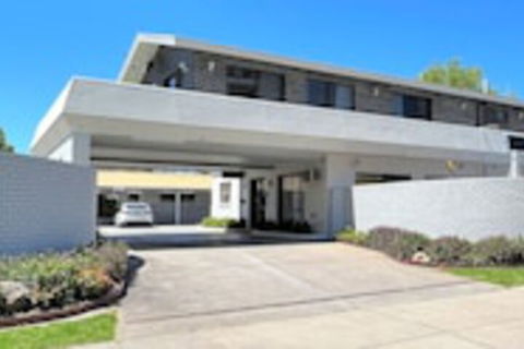 Albury Garden Court Motel - Accommodation Bookings 0