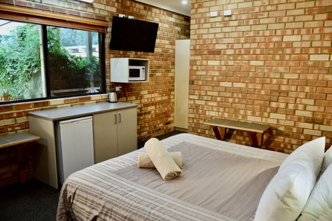 Edge Of The Forest - Accommodation Bookings 4