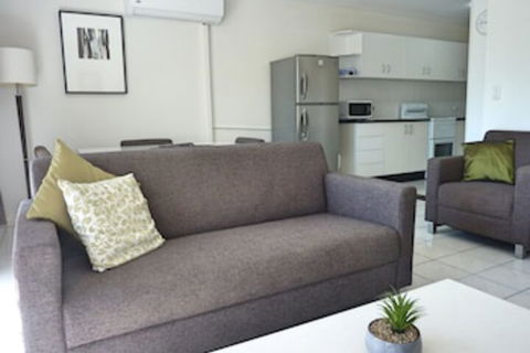 Jadran Motel & El Jays Holiday Lodge - Accommodation Bookings 0