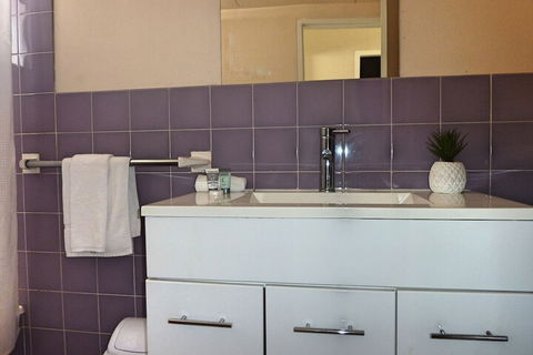 Jadran Motel & El Jays Holiday Lodge - Accommodation Bookings 4