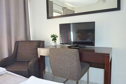 Jadran Motel & El Jays Holiday Lodge - Accommodation Bookings 6