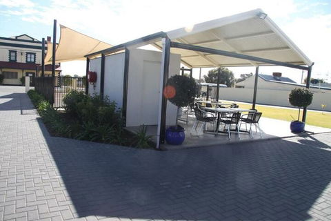 Red Earth Motel - Accommodation Bookings 2