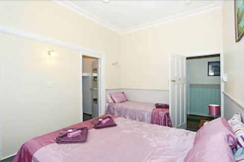 Jacaranda Guest House - Accommodation Bookings 6