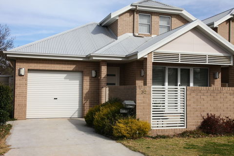 Apartments On The Park - Accommodation Bookings 0