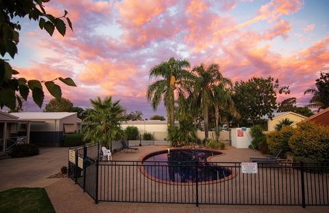 Ashleigh Court Motor Inn - Accommodation Bookings 3