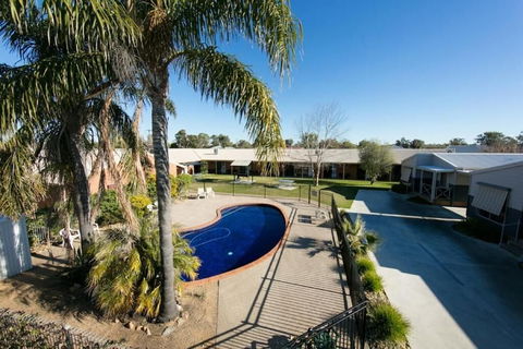 Ashleigh Court Motor Inn - Accommodation Bookings 1