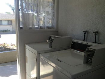 Hanging Rock Family Motel - Accommodation Bookings 4