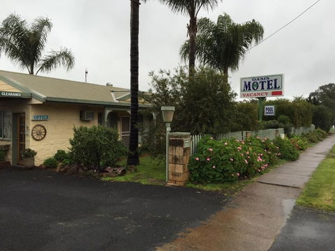 Oasis Motel Peak Hill - Accommodation Bookings 5
