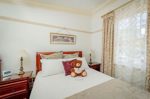 Cobb & Co Court Boutique Hotel - Accommodation Bookings 1