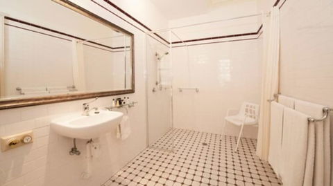 Cobb & Co Court Boutique Hotel - Accommodation Bookings 5