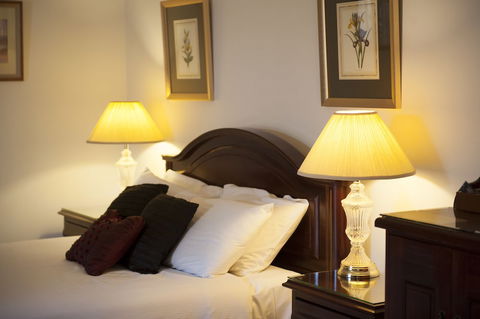 Cobb & Co Court Boutique Hotel - Accommodation Bookings 0