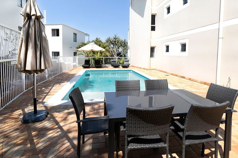 Aqua Promenade Beachfront Apartments - Accommodation Bookings 2
