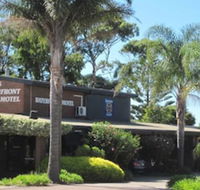 Lakes Waterfront Motel  Holiday Cottages - Accommodation Bookings