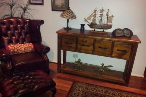 The Pommy Tree - Accommodation Bookings 7