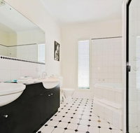 Wine and Roses BB - Accommodation Bookings