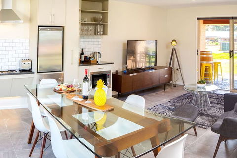Howlong Golf Resort - Accommodation Bookings 4