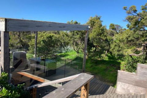 Offshore Retreat - Accommodation Bookings 2