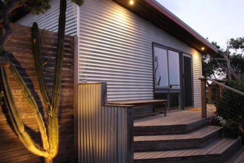 Offshore Retreat - Accommodation Bookings 1