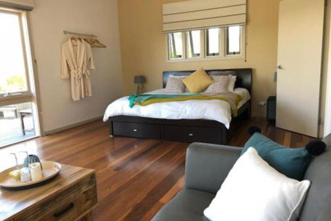 Offshore Retreat - Accommodation Bookings 0