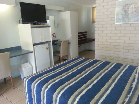 Tropic Coast Motel - Accommodation Bookings 6