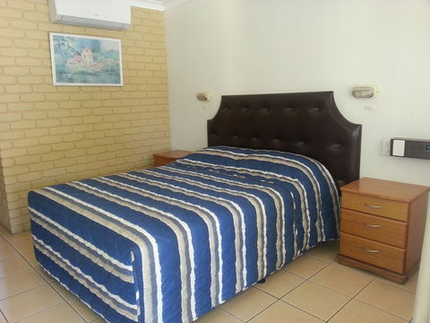 Tropic Coast Motel - Accommodation Bookings 5