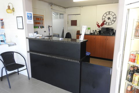 Tropic Coast Motel - Accommodation Bookings 1