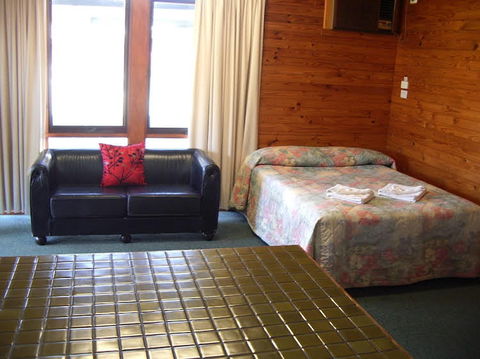 Aaroona Holiday Resort - Accommodation Bookings 0