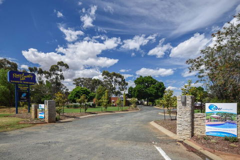 River Country Inn - Accommodation Bookings 1