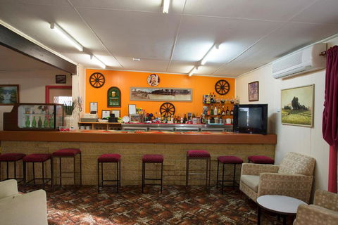 Artesian Motor Inn - Accommodation Bookings 4