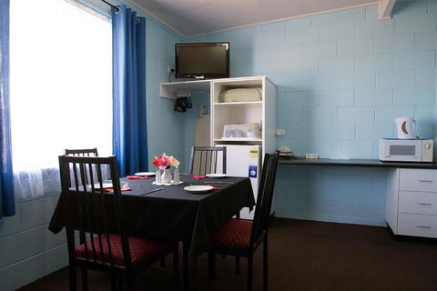 Artesian Motor Inn - Accommodation Bookings 6