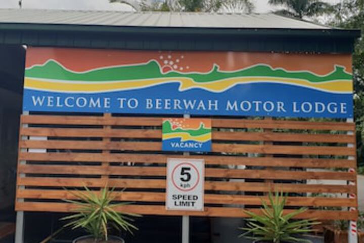  Accommodation Bookings