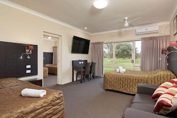 Australian Homestead - Accommodation Bookings 6