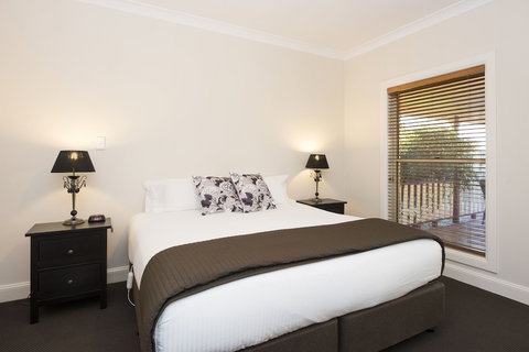 Colonial Court Villas - Accommodation Bookings 2