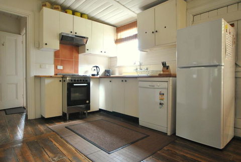 Cooma Cottage - Accommodation Bookings 1