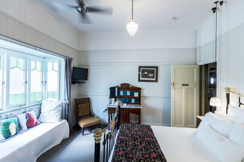Number 12 Bed & Breakfast - Accommodation Bookings 6