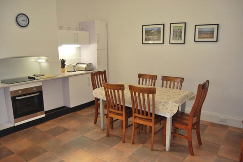 Jacaranda Cottage - Accommodation Bookings 6
