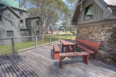 Sharpys Chalet - Accommodation Bookings 5